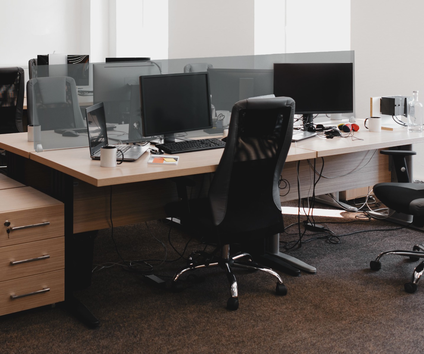 Soporte para mampara LAMP 2, espesor de cubierta máx. 27 mm