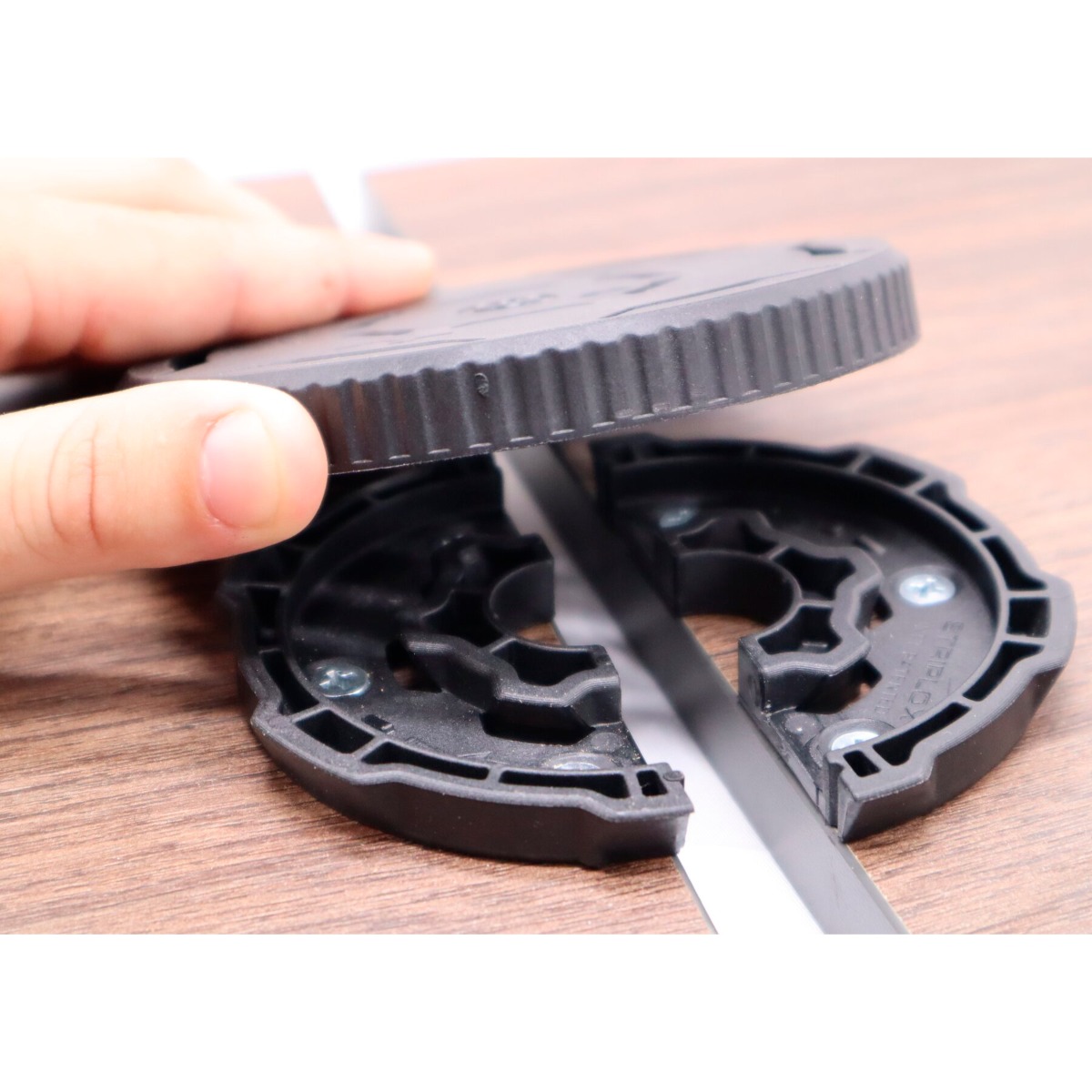 Sistema de unión STRIPLOX 180D 114 mm, para unión de dos cubiertas, color negro