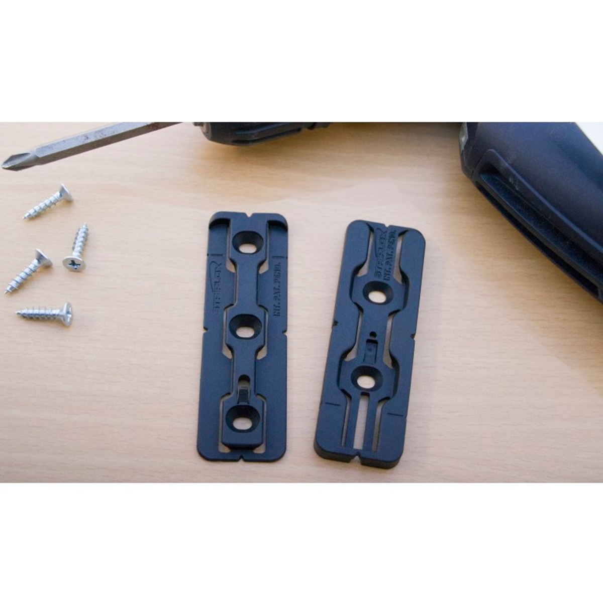 STRIPLOX PRO 23 para fijación de muebles, largo 83mm, color negro