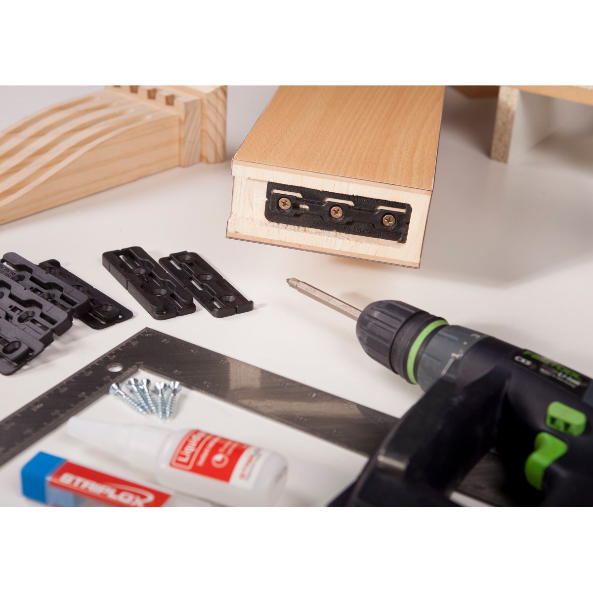 STRIPLOX PRO 23 para fijación de muebles, largo 83mm, color negro