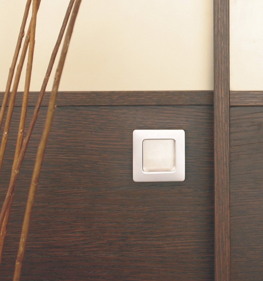 Jaladera de embutir LAURY