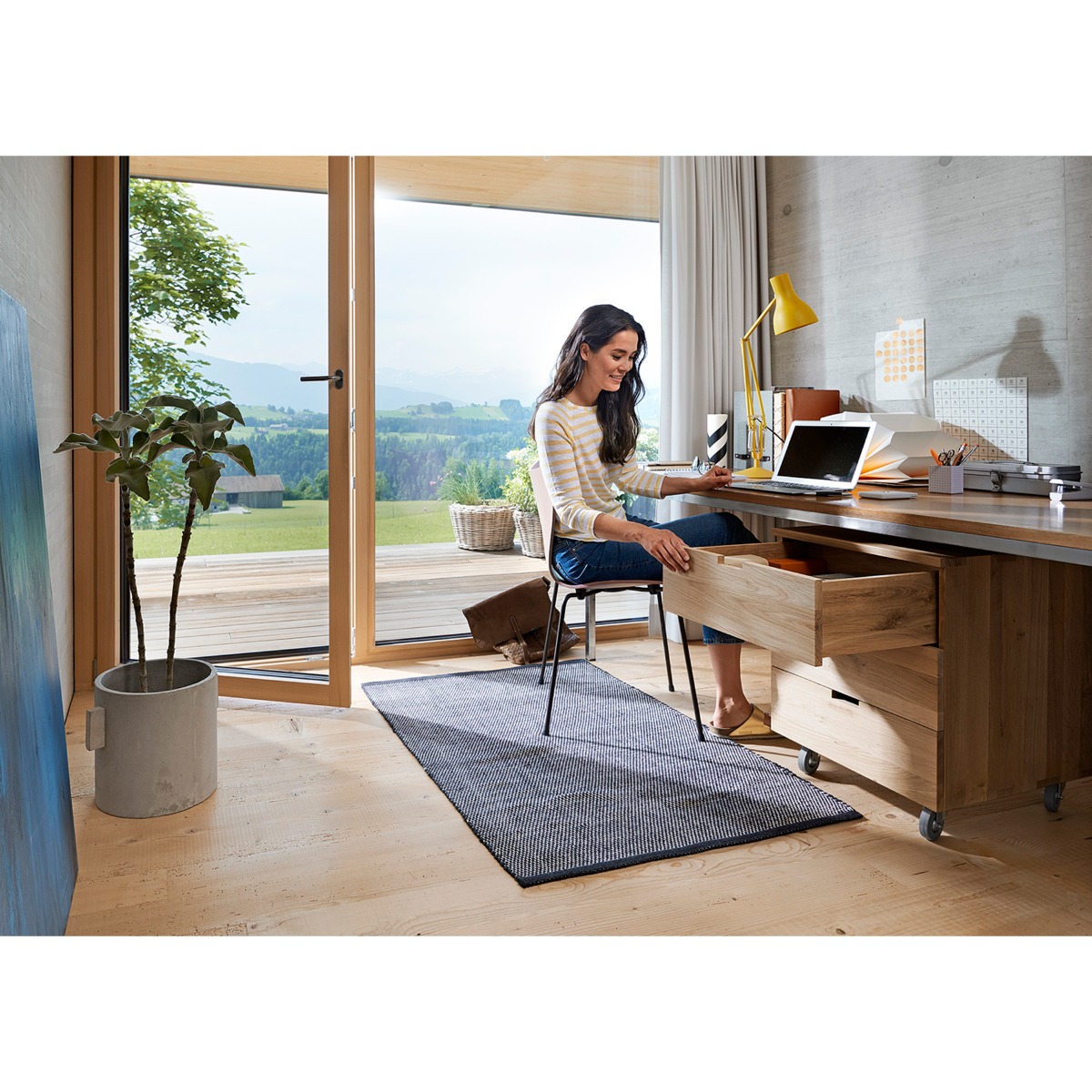 Corredera TANDEM BLUMOTION, con acoplamiento integrado para cajón de madera, extensión parcial