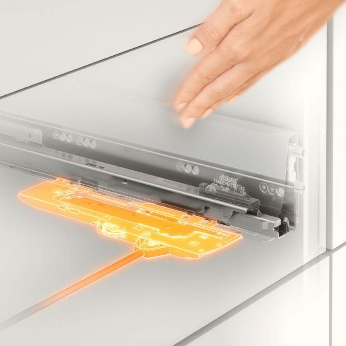 Unidad de TIP-ON BLUMOTION con SYNCROMOTION para MERIVOBOX, p/peso total del cajón entre 15-40 kg