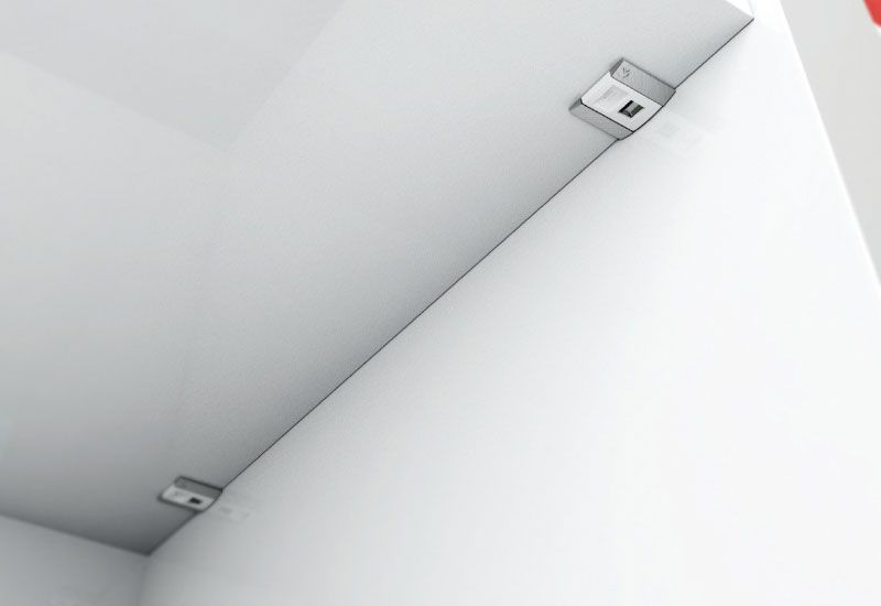 Soporte para entrepaño ÚNICO, acabado gris brillante niquelado