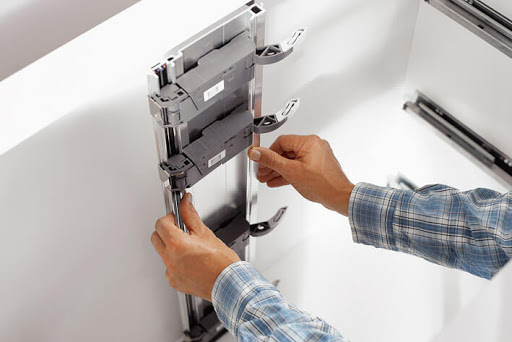 SERVO DRIVE: Apertura eléctrica para cajones (instalación con perfil)