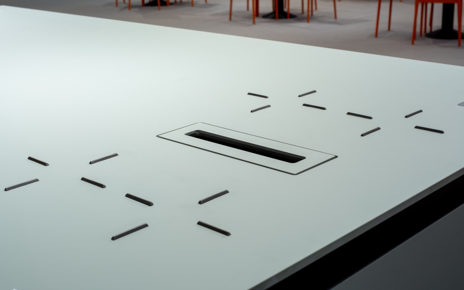 Tablero de MDF con laminado FENIX, Verde Kitami y trascara HPL Green Slate, formato 1.22 x 2.44 m