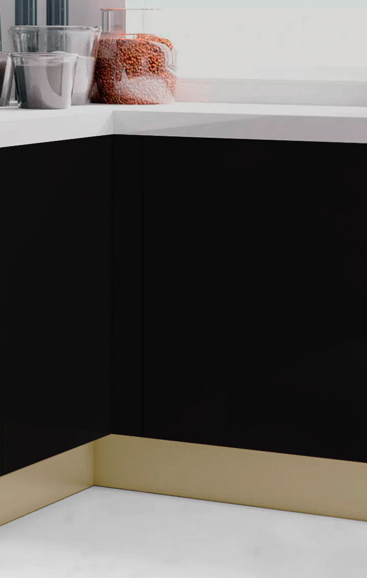 Zoclo FUTURE para gabinetes de cocina, acabado oro pulido